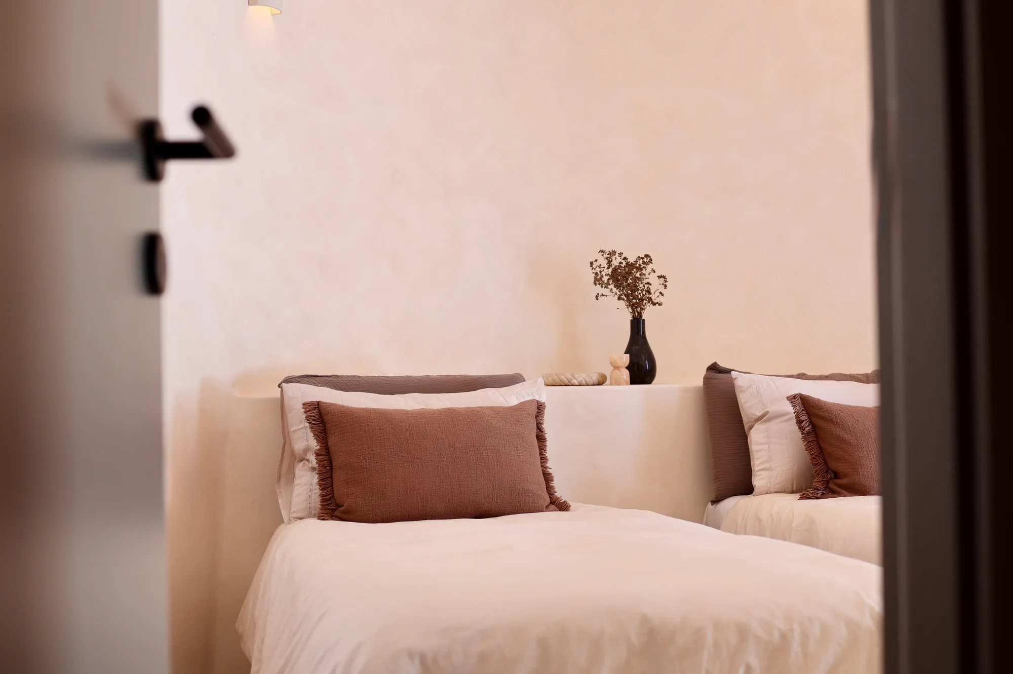 Eclipse suite with twin beds and private garden
